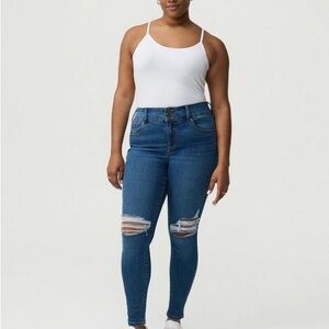📣‼️ 2 for $50 📣‼️ Torrid Jegging High-Rise Skinny Jean